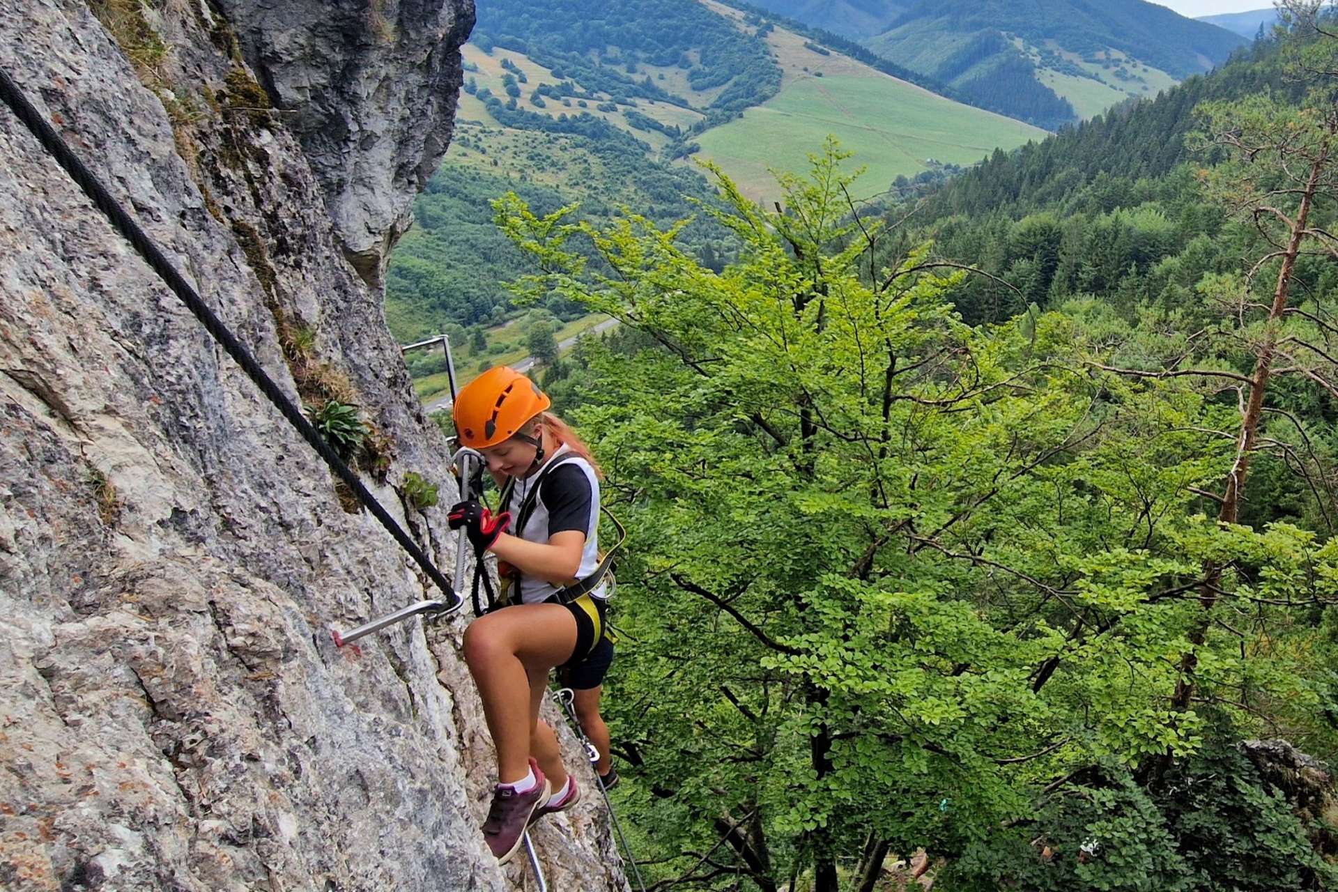 Extreme Sports Mountain Climbing